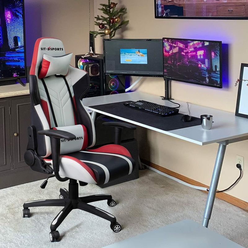 快適なeスポーツ体験のためのプロフェッショナルホワイトPU革レースゲームチェア